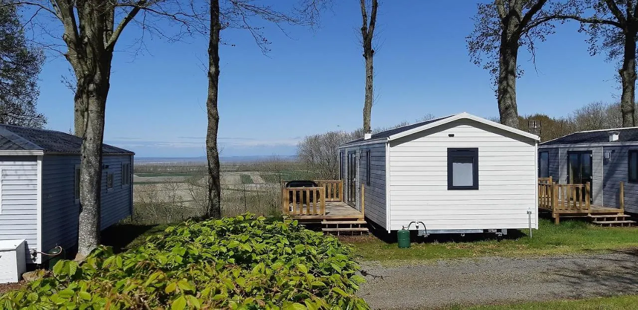 Camping Le Balcon De La Baie Saint-Marcan Francja